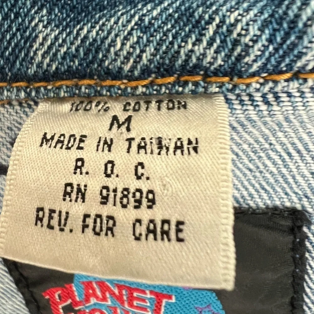 planet hollywood please check